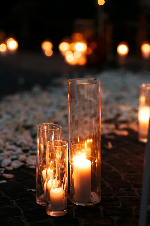 Romantic Wedding Aisle with White Candles  